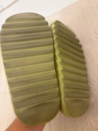Yeezy Slides Resina Talla 42 Verde Oliva