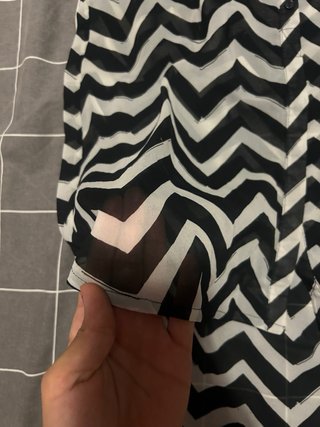 Blusa H&M Zigzag sin mangas