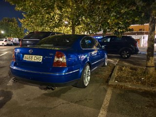 Volkswagen Passat W8