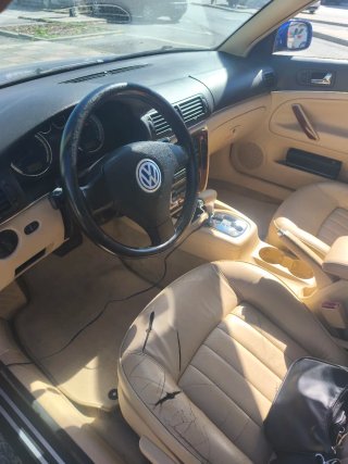 Volkswagen Passat W8