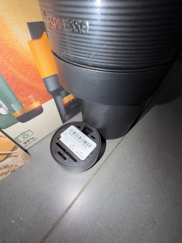 Cafetera Nespresso Vertuo DeLonghi