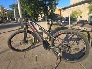Bicicleta BH ATOM Gris