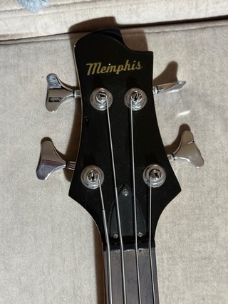 Bajo eléctrico Memphis 4 cuerdas