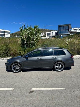 Volskwagen Golf R Variant 7.5