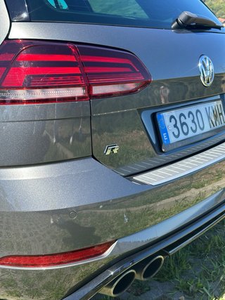 Volskwagen Golf R Variant 7.5