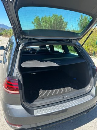 Volskwagen Golf R Variant 7.5