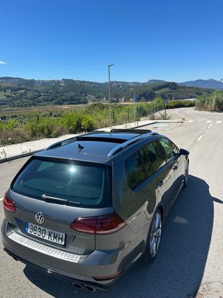 Volskwagen Golf R Variant 7.5