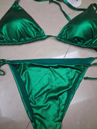 Costume da bagno verde