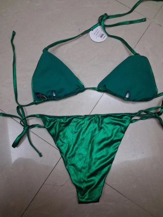 Costume da bagno verde