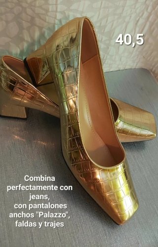 Zapatos dorados tacón bajo. 40.5