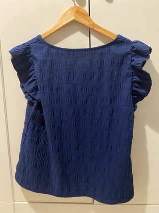 Blusa Shein azul con volantes