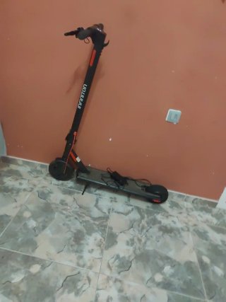 patinete electrico 25km incluido el cargador