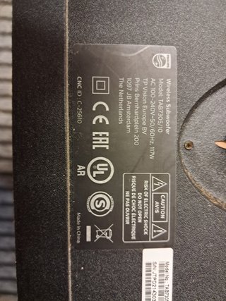 Subwoofer Philips nero. Il Bluetooth NON funziona