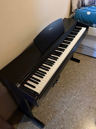 Piano Digital Yamaha YDP-131 + Banqueta