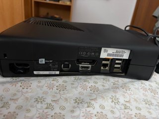 Xbox 360 Slim + 2 Giochi + Hard Disk interno