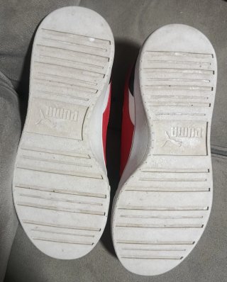 Zapatillas Puma.N°/talla 41 Negras,Rojas y Blancas