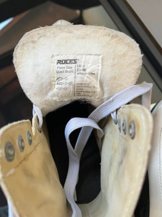 Pattini a rotelle Roces bianchi
