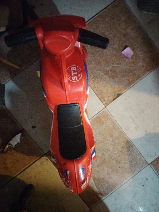 Moto infantil AMIGO Tornado roja
