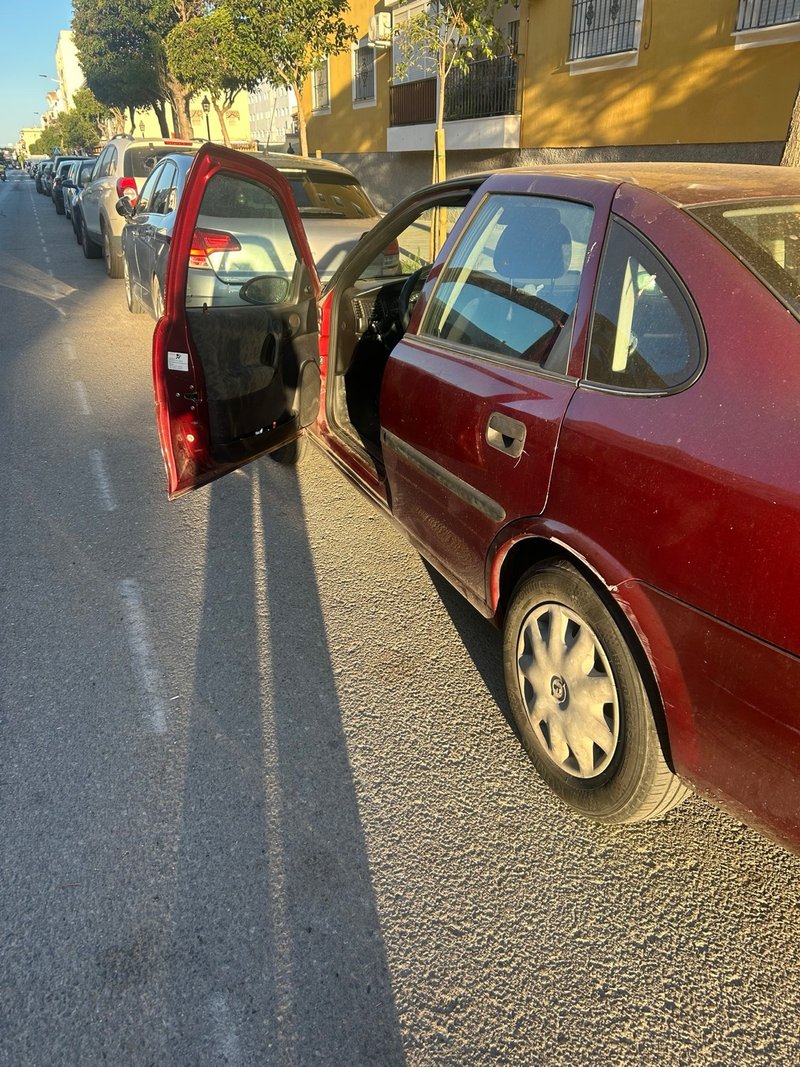 Opel Vectra 1997 para piezas o para arreglar- - foto 1