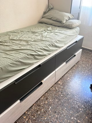 Cama modular con cajones