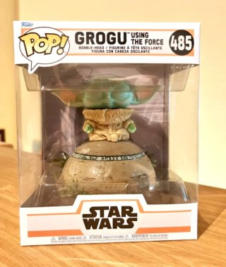Funko Pop 485 - Star Wars: Grogu Usando la Fuerza