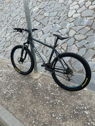 Bicicleta B'TWIN MTB con ruote fat in buone condizioni