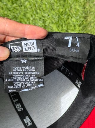 Gorra New Era 59Fifty 7 1/4 NY Negra Roja