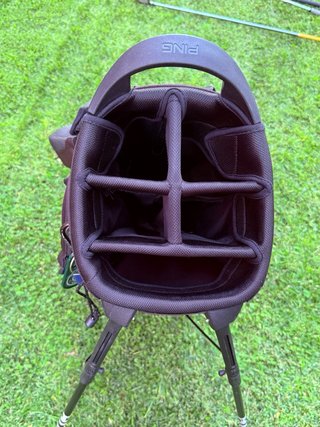 Bolsa de golf Ping Hoofer trípode 5 divisores