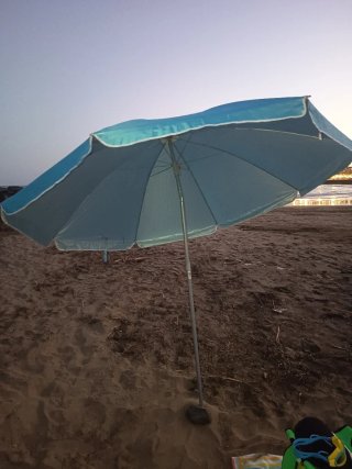 ⛱️ Sombrilla de Playa Azul con Protección Solar ☀️