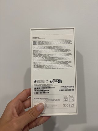 Caja iPhone 16 Pro Blanco Titanio