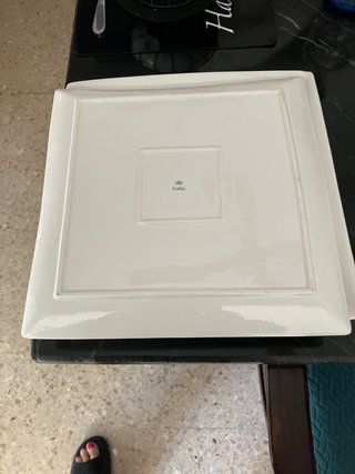 Total 23  Piezas Cuadradas Porcelana Irabia Blanco