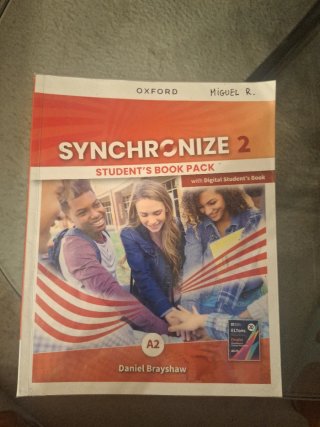 Synchronize 2 Students Book (Spain) 1 ESO