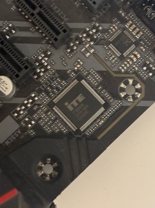 Gigabyte Z390 M Gaming + i5-9600k + dissipatore