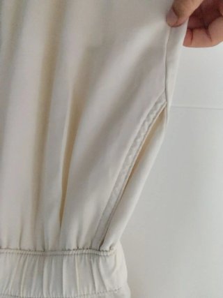 Mono beige Lefties