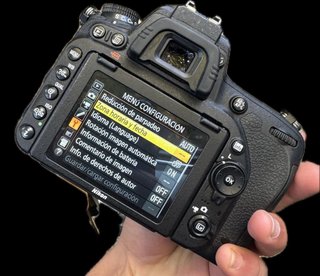 Nikon D750 Full Frame + Grip + Caja Original