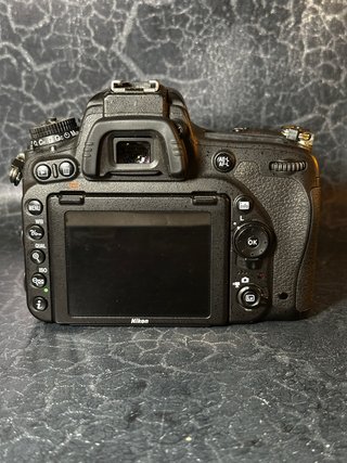 Nikon D750 Full Frame + Grip + Caja Original