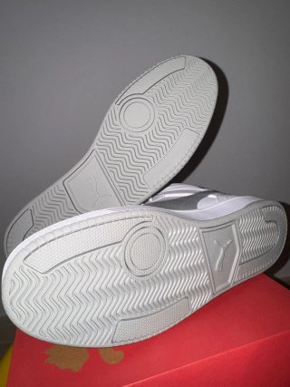 Zapatillas Puma Blancas y Grises Talla 42
