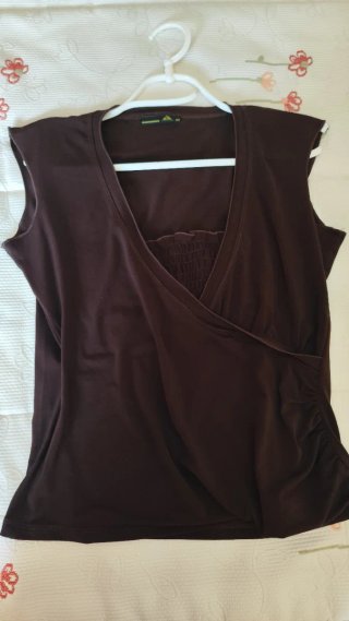 Blusa marrón chocolate cruzada