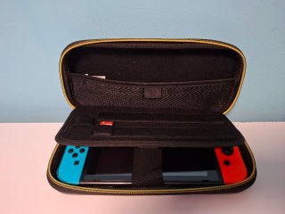 Nintendo Switch + Super Mario Wonder e Custodia