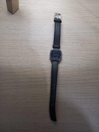 Lotto 2 Orologi Casio Vintage Mini Digitali.