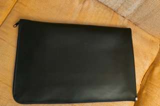 Funda Portátil/Portadocumentos Negra