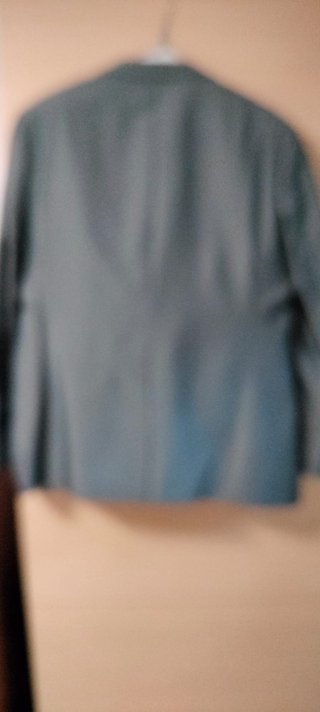 Traje de hombre gris talla 56