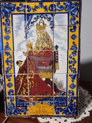 Azulejos mosaico Virgen de los Reyes