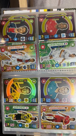 Cromos Panini FIFA 365 Adrenalyn XL 2021