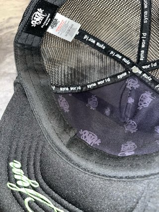 Gorra Syna World Negra y Verde