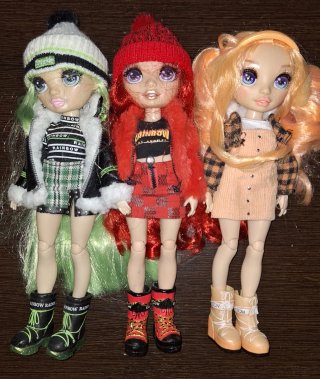 Lote 9 muñecas Rainbow High
