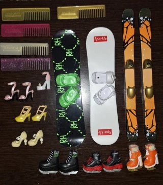 Lote 9 muñecas Rainbow High