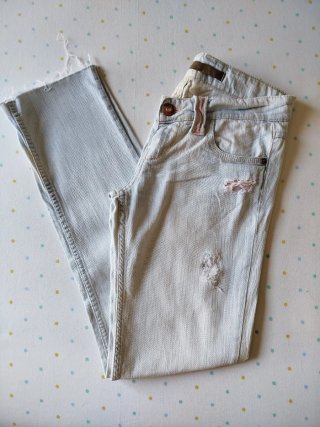 Vaqueros Stradivarius rotos talla 36