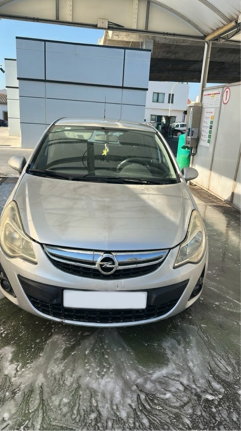 Opel Corsa 2011 - foto 1
