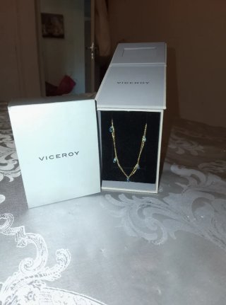 Pulsera Viceroy dorada con piedras azules
